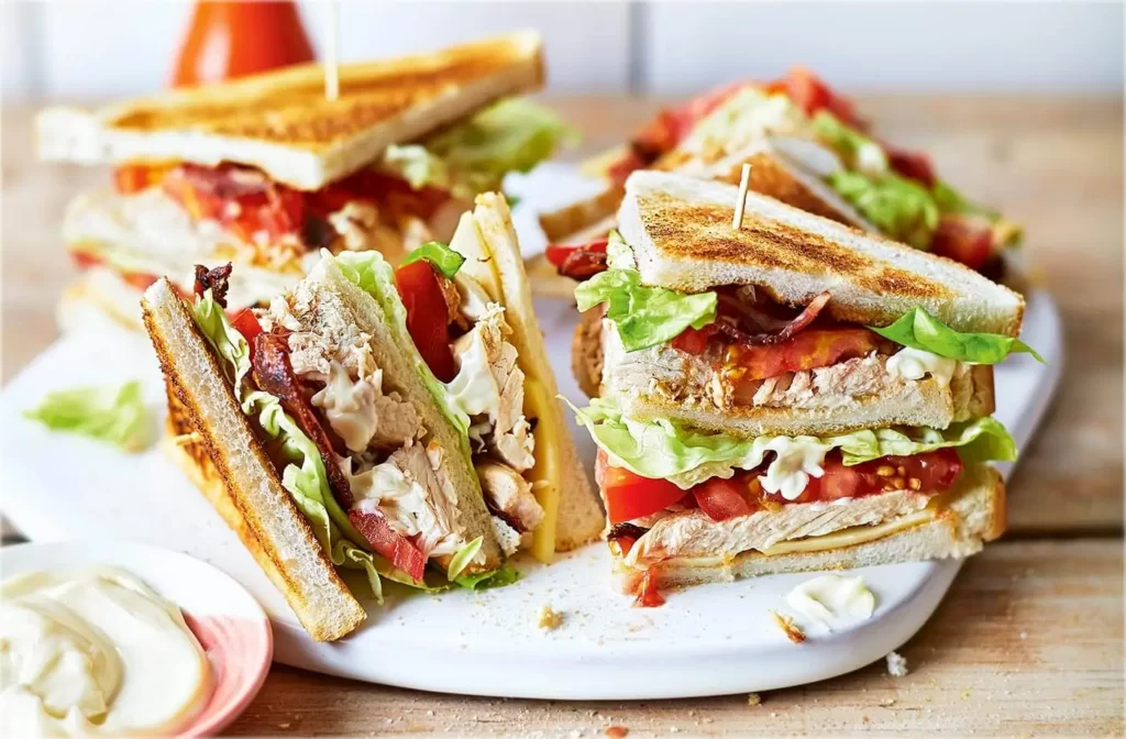 St-Hubert Club Sandwich 